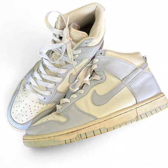 Nike Shoes - Nike Dunk High 👟
